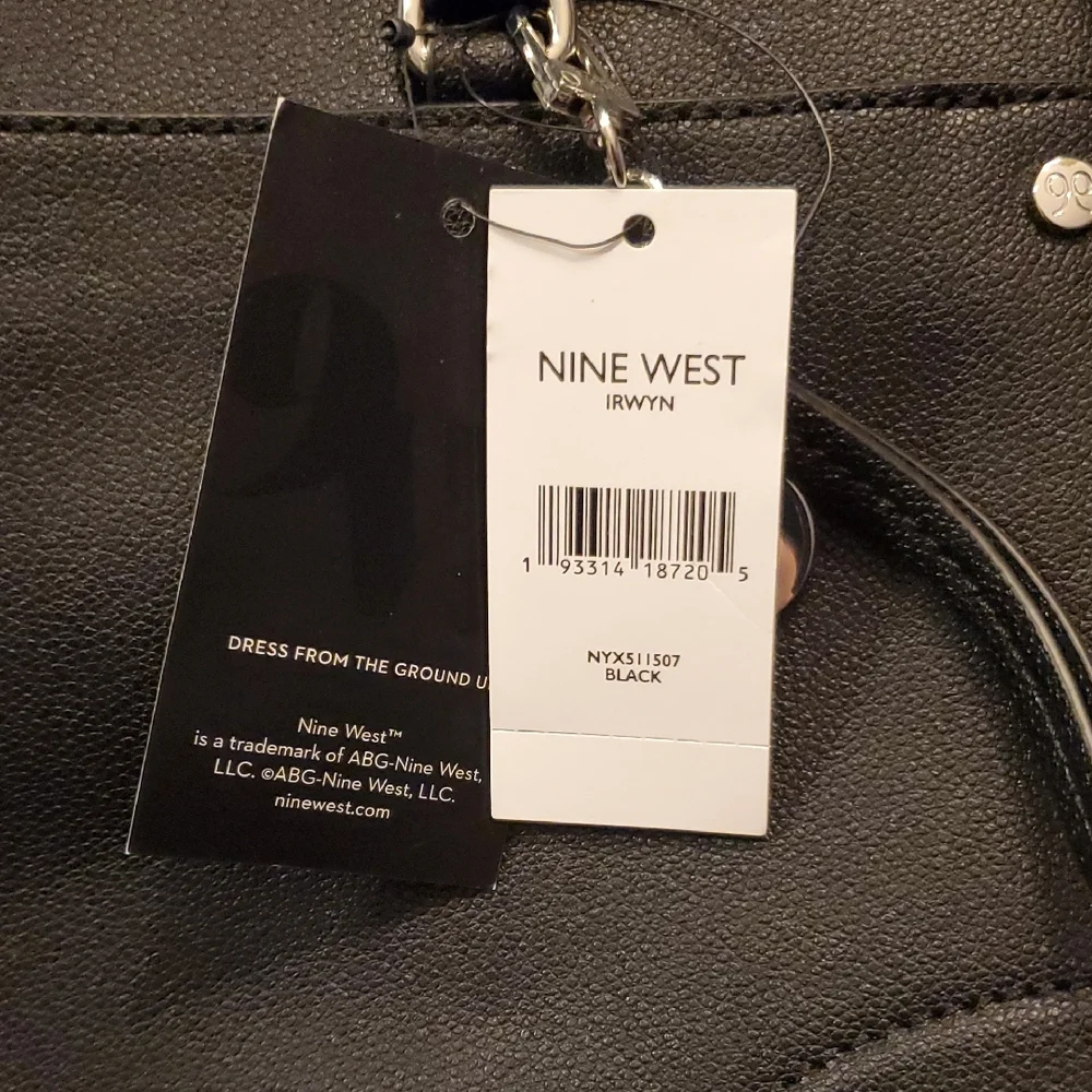 Nine West Elegant Black Purse W Bonus Mini Purse.. - Picture 3 of 15